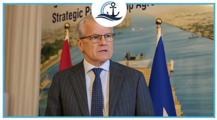 Maersk holds off on date for Suez return